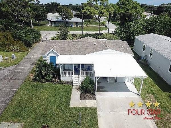 Photo 1 of 2 of home located at 1106 W Lakeview Dr Sebastian, FL 32958