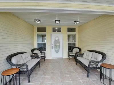 Photo 5 of 50 of home located at 35 Ricks Dr. Greenacres, FL 33463