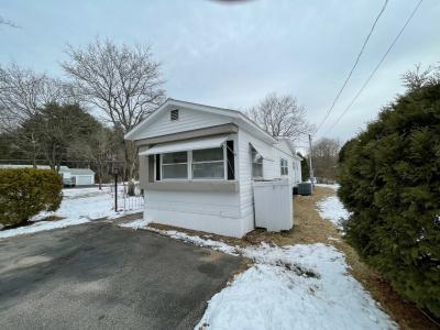 Photo 3 of 20 of home located at 15 West Point Terrace Nashua, NH 03062