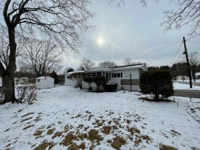 Photo 4 of 20 of home located at 15 West Point Terrace Nashua, NH 03062