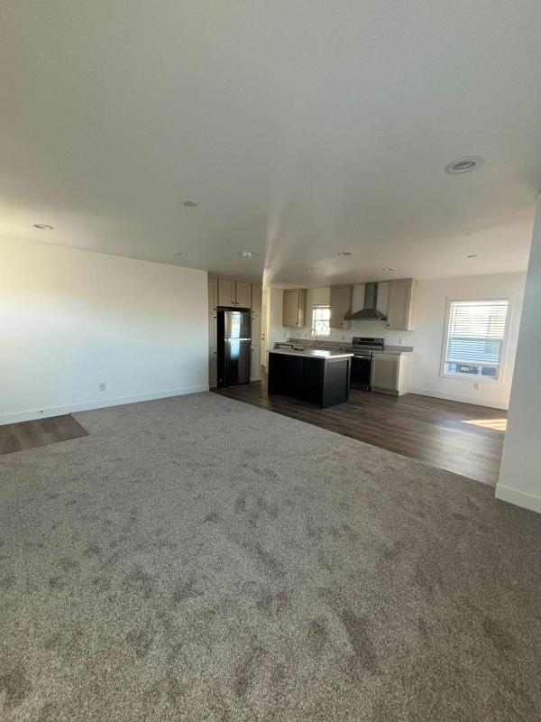 2025 Clayton - Buckeye Mobile Home For Rent