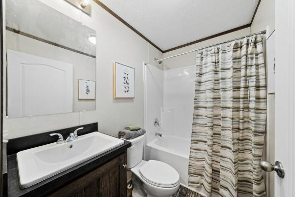 2025 Clayton 7616-4200 Adrenaline  Home
