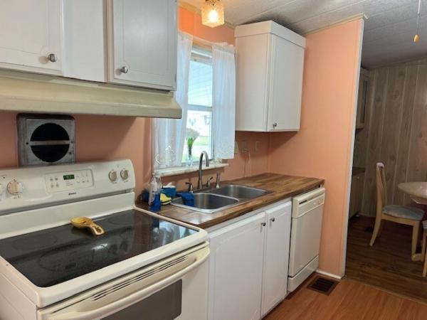 1982 HOME Mobile Home