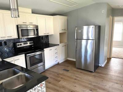 Mobile Home at 113 Parma Sanger, TX 76266