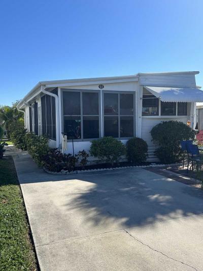 Mobile Home at 1000 Wiggins Pass Rd, Lot 93 Naples, FL 34110