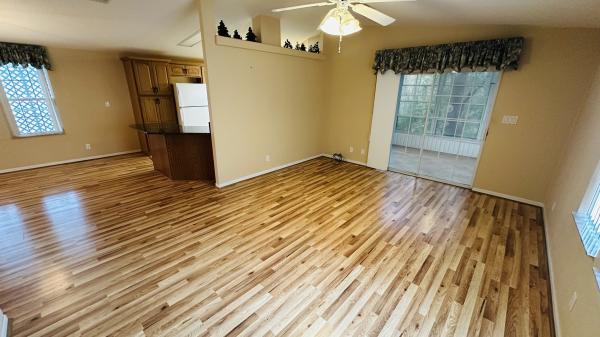 2003 Skyline 2464CTH Mobile Home