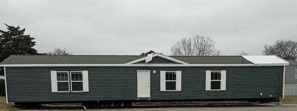 2024 Clayton Homes Inc Community Series Mobile Home