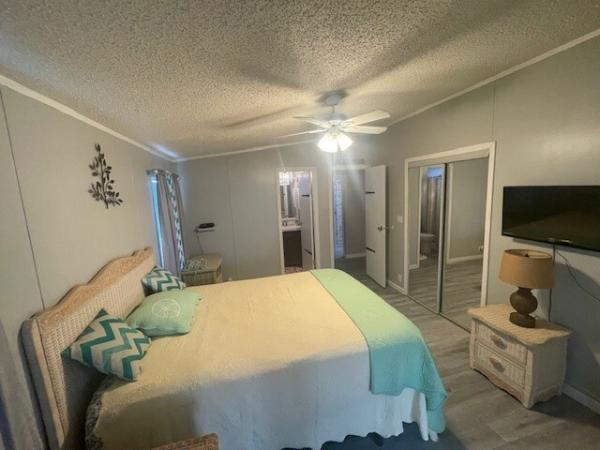 1992 Palm Harbor Mobile Home
