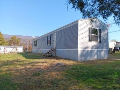 Mobile Home at 133 Betty Gray Dr Ewing, VA 24248