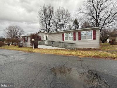 Mobile Home at 8731 Turkey Ridge Rd, Breinigsville, PA 18031