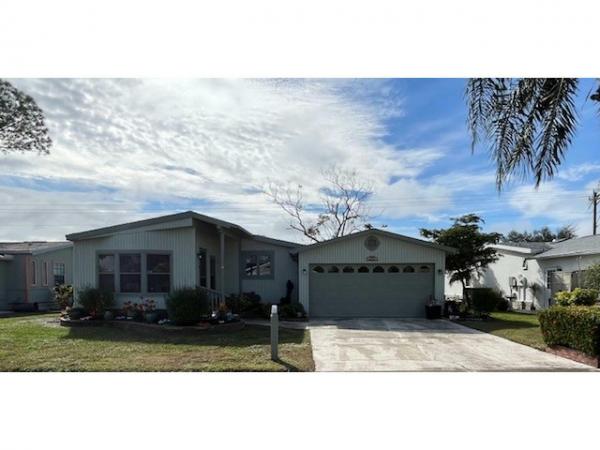 1987 Barrington Manufactured Home