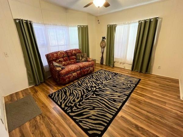 1987 Barrington Manufactured Home