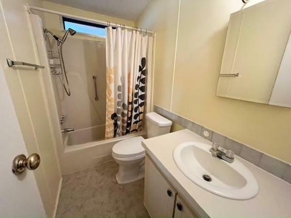 1987 Barrington Manufactured Home