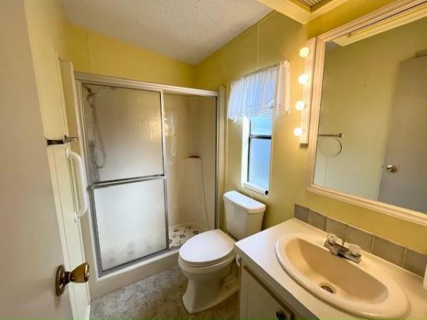 1987 Barrington Manufactured Home