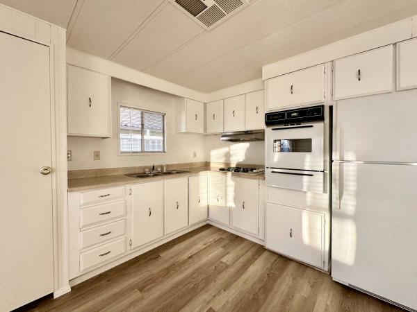 1977 MH Manufactured Home