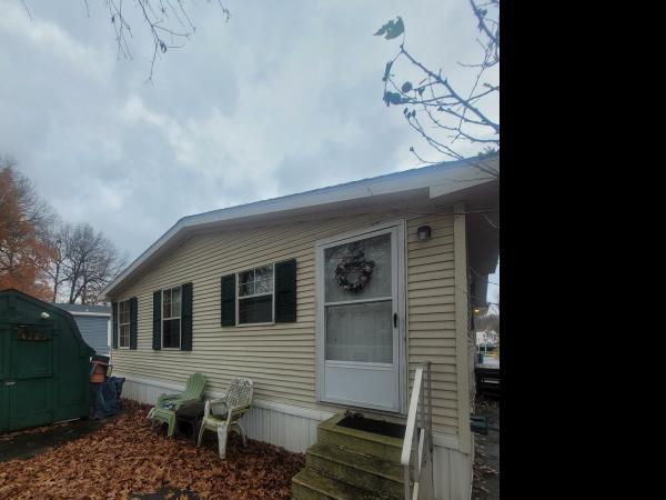 Photo 1 of 2 of home located at 3290 Waterloo Avenue Lot 273 Muskegon, MI 49444