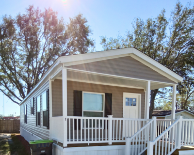 Mobile Home at 335 SE Balboa Dr Madison, FL 32340