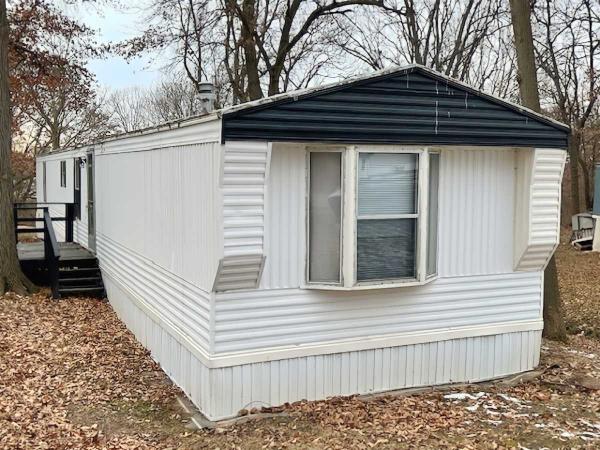 1998  Mobile Home For Sale