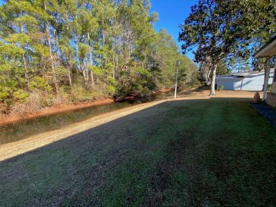 Photo 5 of 19 of home located at 948 Winston Trail Garden City, SC 29576