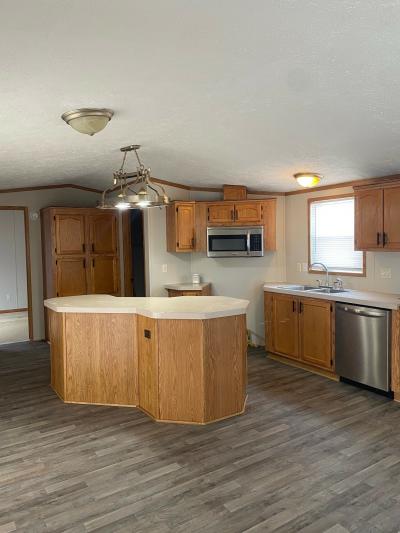 Mobile Home at 38070 Joplin Dr Clinton Township, MI 48036