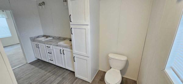 2024 Commodore 3A2813P Mobile Home