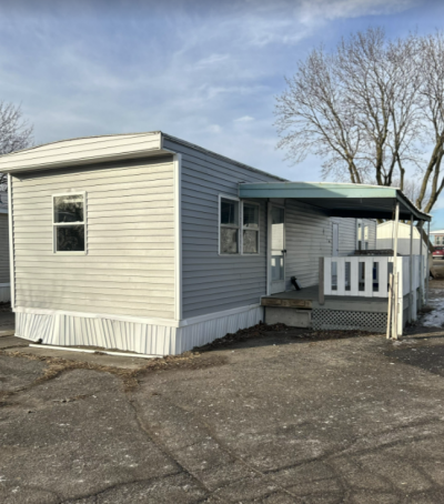 Mobile Home at 4614 E. Old Trail Rd.  Lot 4 Columbia City, IN 46725