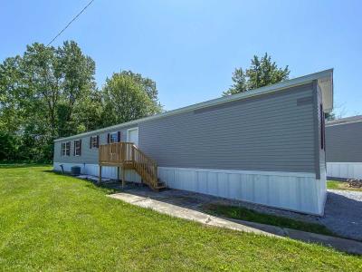 Mobile Home at 25 Waterford Glen Bucyrus, OH 44820