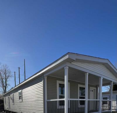 Photo 2 of 5 of home located at 567 Sheafe Road #22 Wappingers Falls, NY 12590