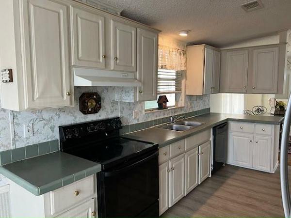 1999 Homes of Merit Manufactured Home