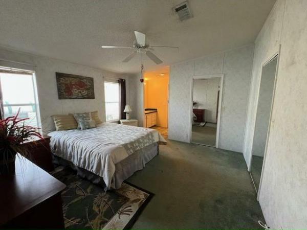 1999 Homes of Merit Manufactured Home