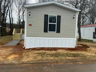 Mobile Home at 7204 Larkspur Ln Lot #179 Powell, TN 37849