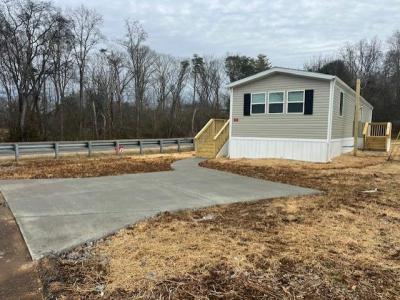 Mobile Home at 7204 Larkspur Ln Lot #84 Powell, TN 37849