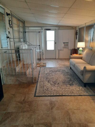 Photo 5 of 15 of home located at 4 Palm Place Tavares, FL 32778