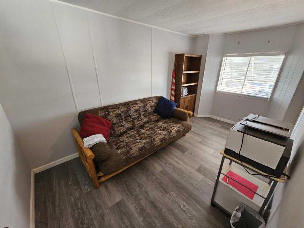 1982 Carefree Manufactured Home