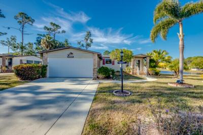 Mobile Home at 19474 Tarpon Woods Ct. North Fort Myers, FL 33903