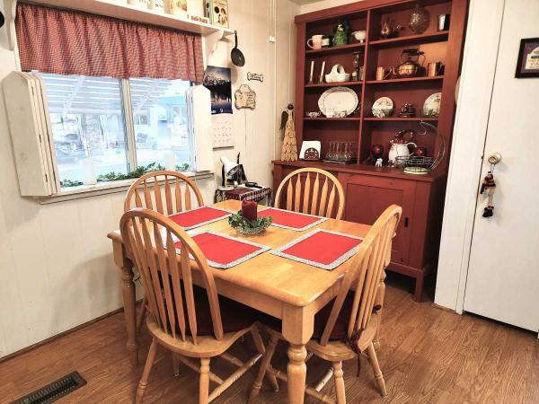 1979 CORINTHIAN Mobile Home