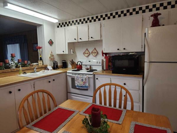 1979 CORINTHIAN Mobile Home