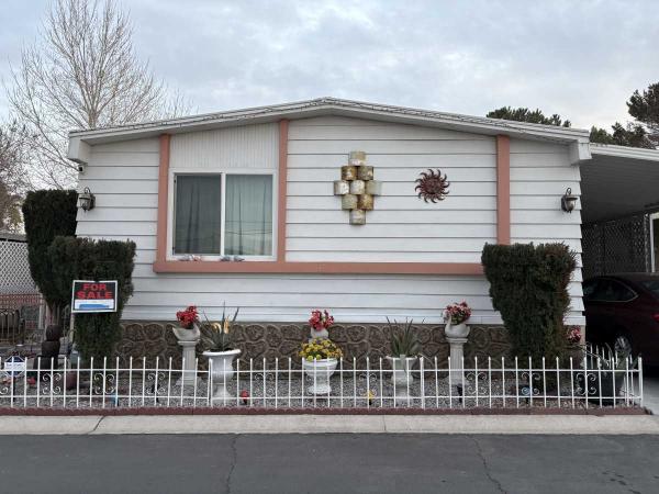 Photo 1 of 2 of home located at 2800 S Lamb Blvd Las Vegas, NV 89121