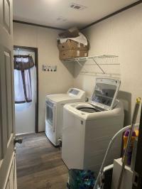 2019 Fleetwood 240PH28563B Manufactured Home