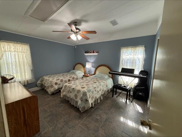 1985 CORO ab Mobile Home