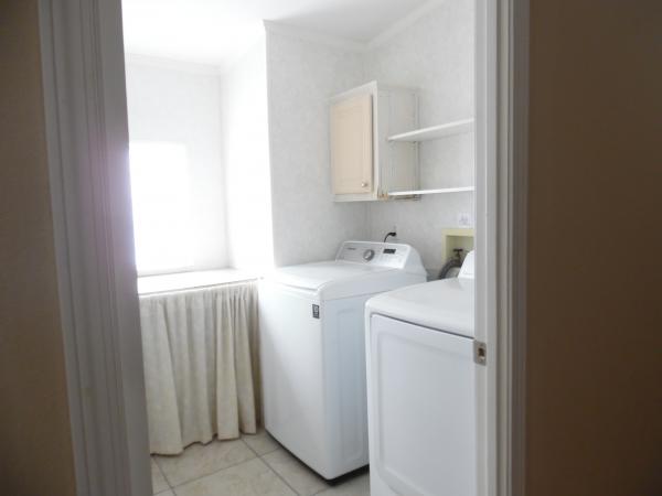 2005 Homes of Merit Mobile Home