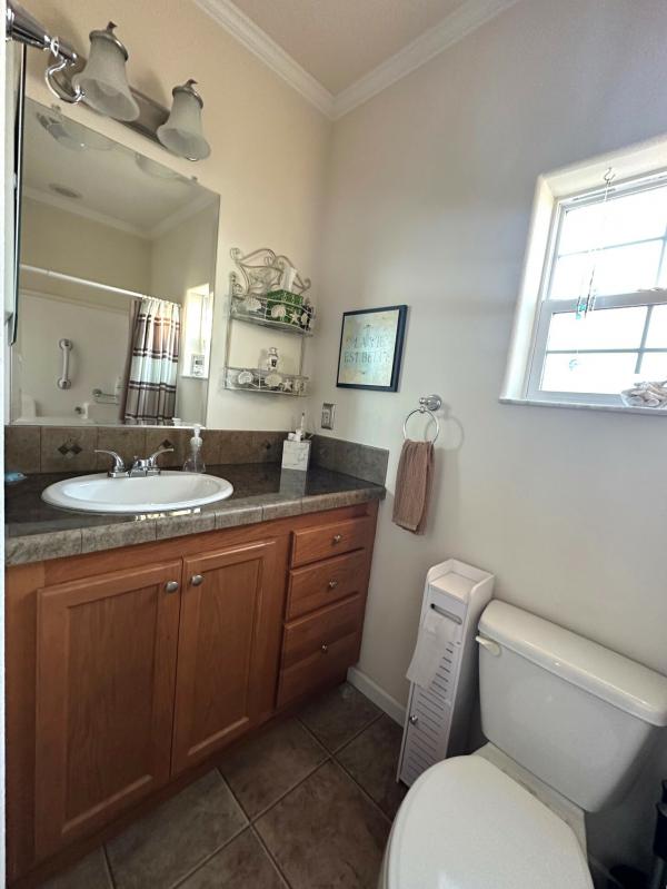 2013 Chariot 2013 Skyline Shore Park Elite Series 13 Park Model Mobile Home