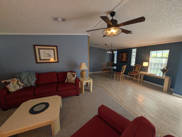 1989 Palm Harbor Mobile Home