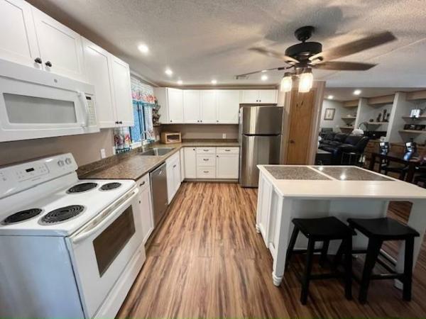 1985 PALM Manufactured Home