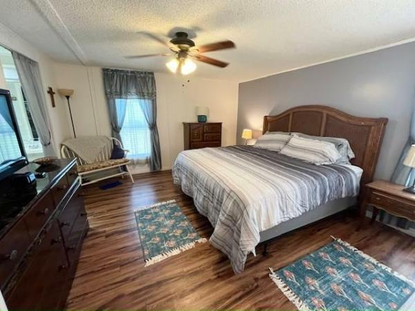 1985 PALM Manufactured Home