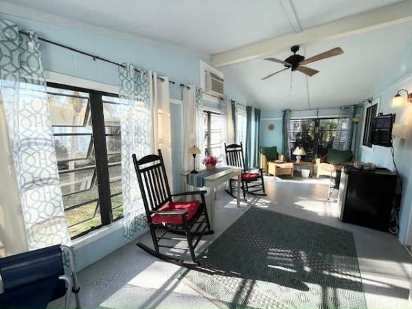 1985 PALM Manufactured Home