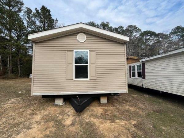 Photo 1 of 2 of home located at D & D Mobile Home Sales 17789 Jordan Street Chatom, AL 36518