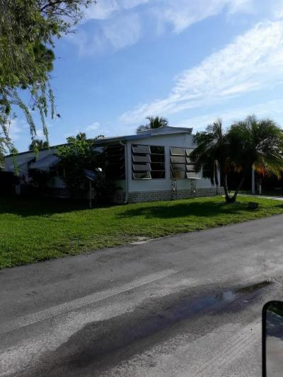 Mobile Home at 10 Oriole Lane Lot 010 Fort Pierce, FL 34982