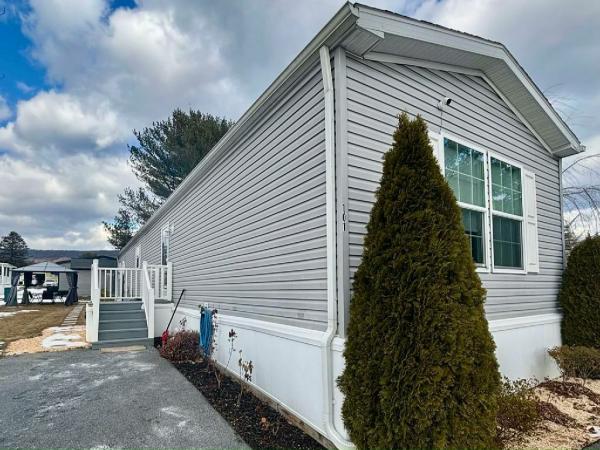 Photo 1 of 2 of home located at 101 Nashua Street Walnutport, PA 18088