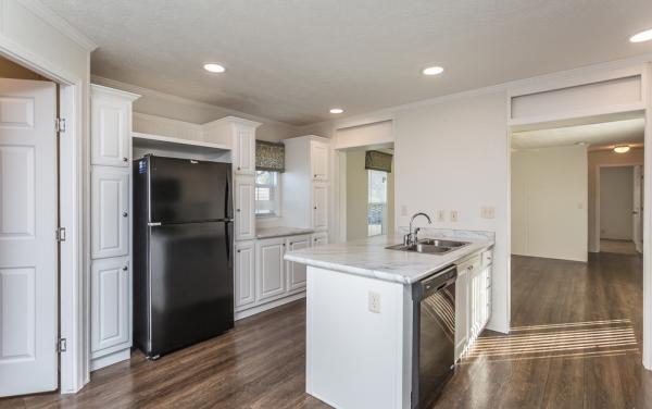 2016 Skyline 7682 E455  Home